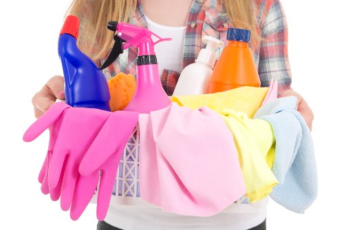 Domestic and office cleaning services in E15 with flexible scheduling